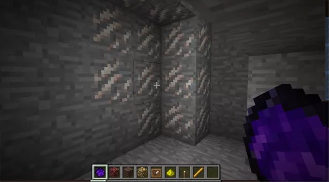 Mod sinh ra quặng Nether Ore trong Overworld