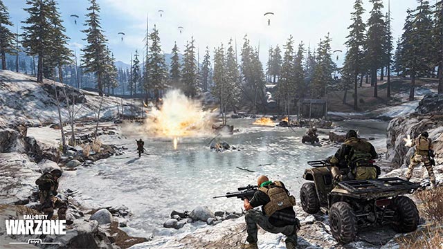 Fighting competition in Call of Duty: Warzone's 150-player arena