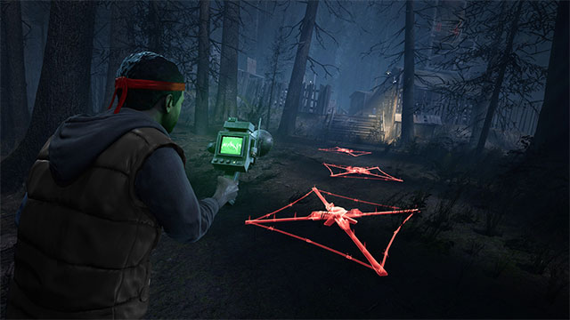 Use high-tech gear. to detect traps and dance modern weapons for combat